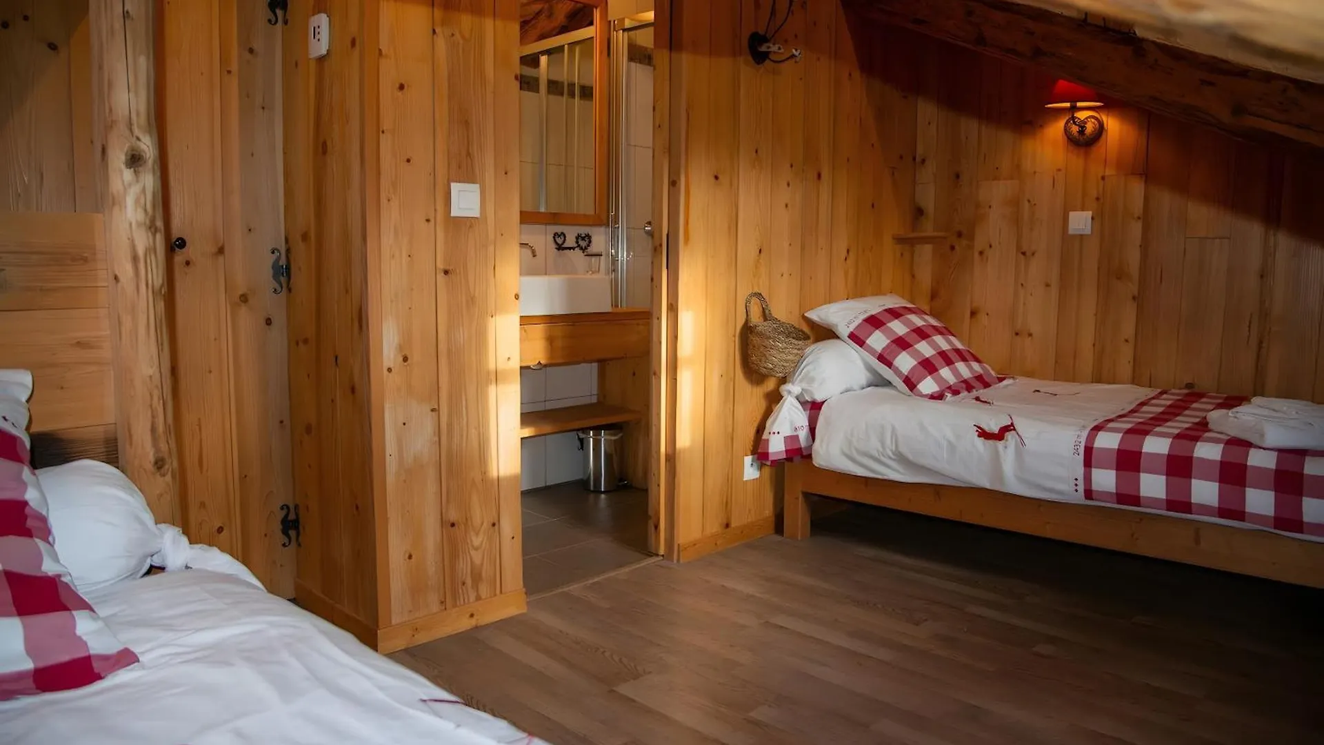 Chalet Cosy Pour 13 Sauna سان-مارتن-دي-بيفيل